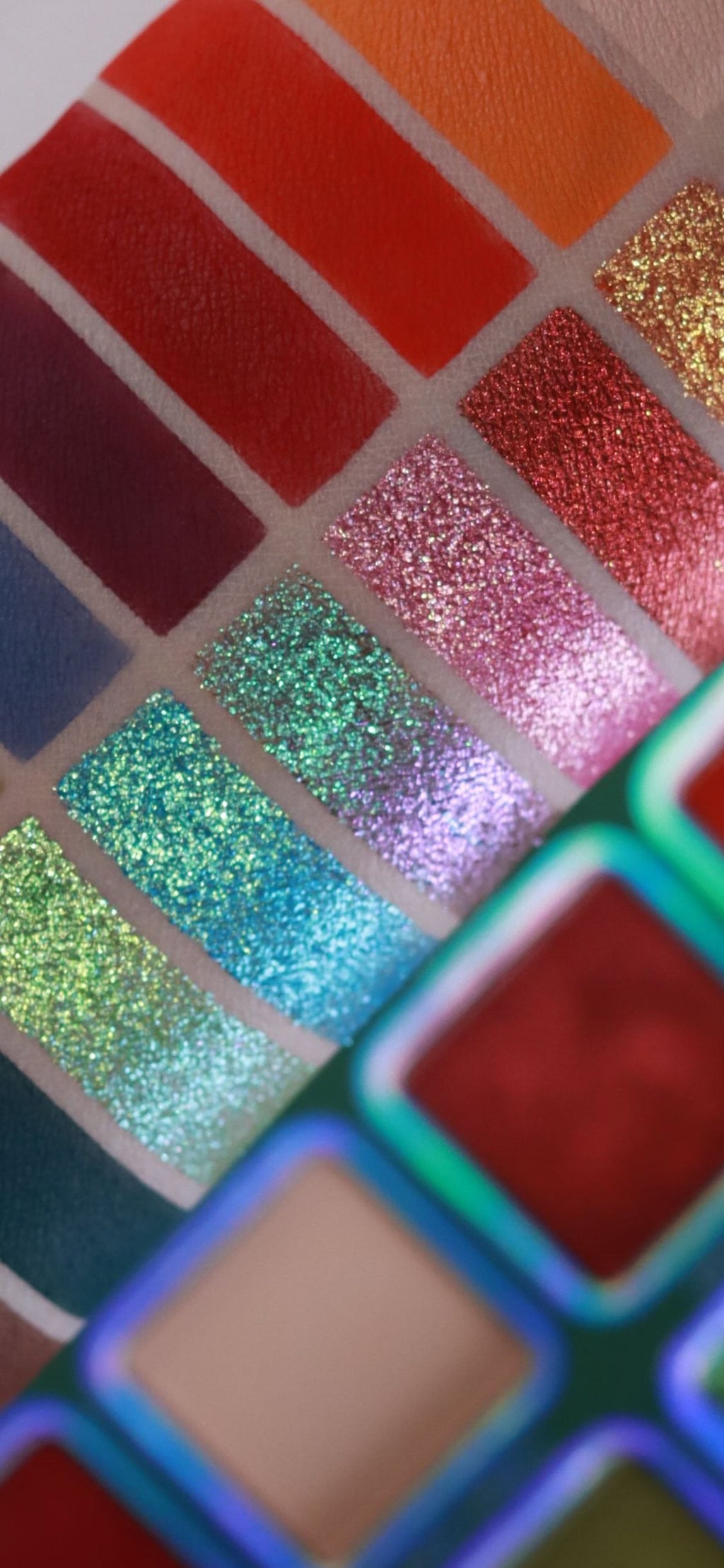 FEARLESS HOLIDAY PALETTE [MAGNETIC PANS]